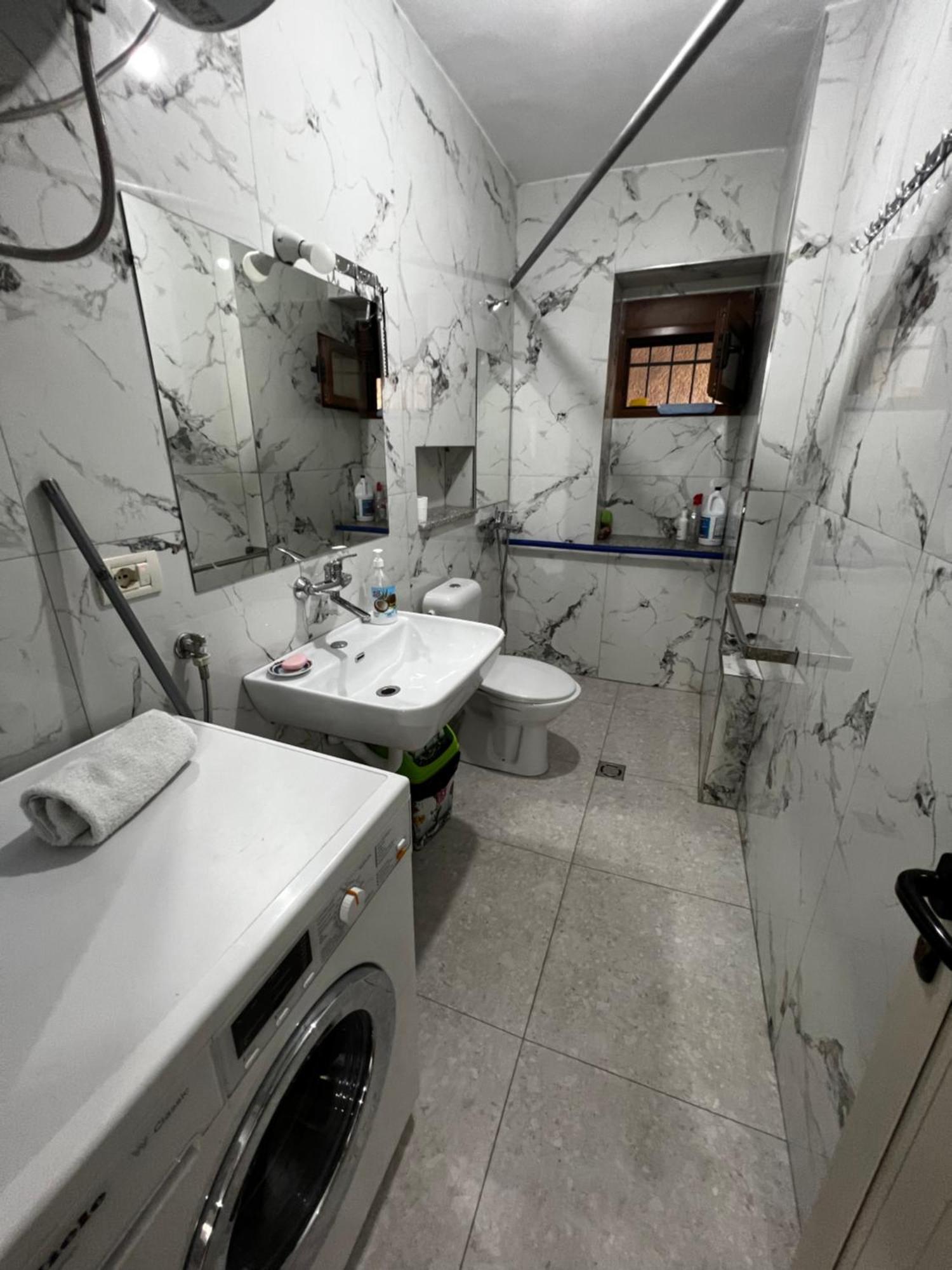 Boulevard Apartment Tiranë Ngoại thất bức ảnh